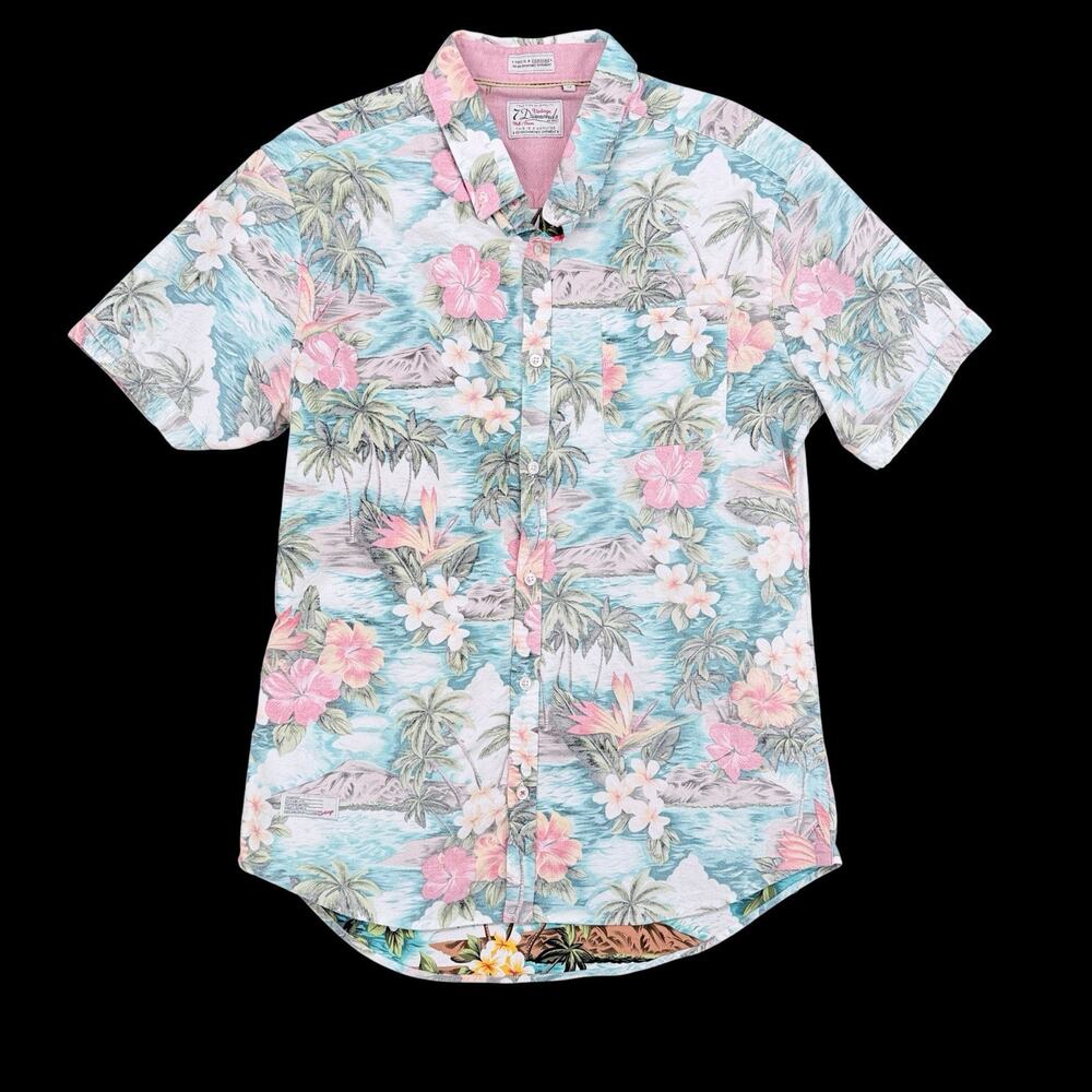7 Diamonds Hawaiian Shirt Mens M Tropical Floral Palm Trees Resort Reverse Print